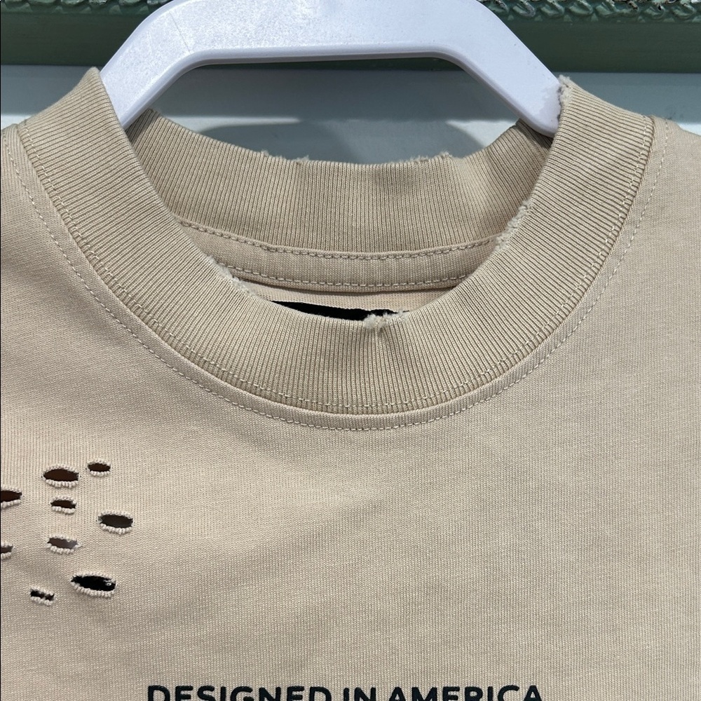 Tenacity distressed Tan Men's short sleeves embroidered T-Shirt small new - Picture 3 of 12